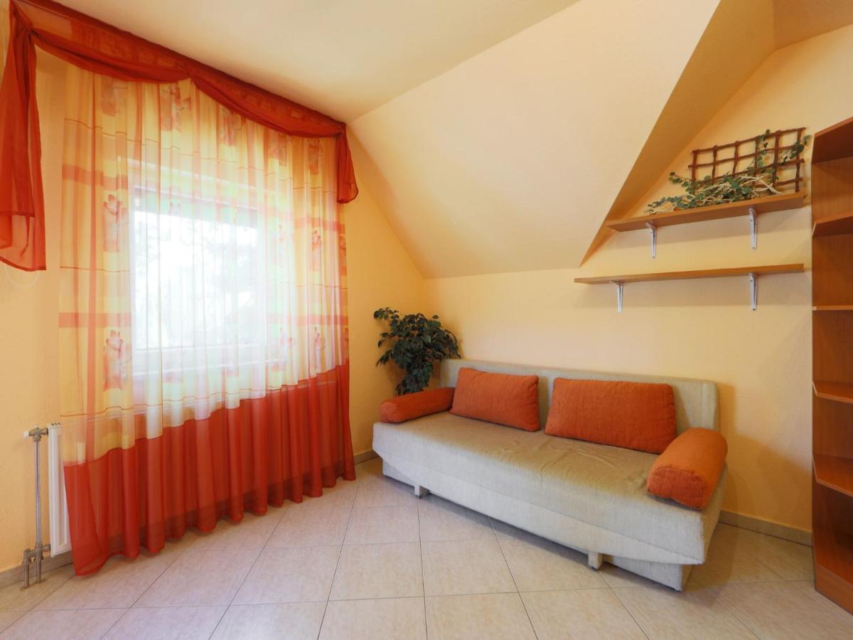 Apartment Catalpa By Interhome Balatonföldvár Exteriör bild